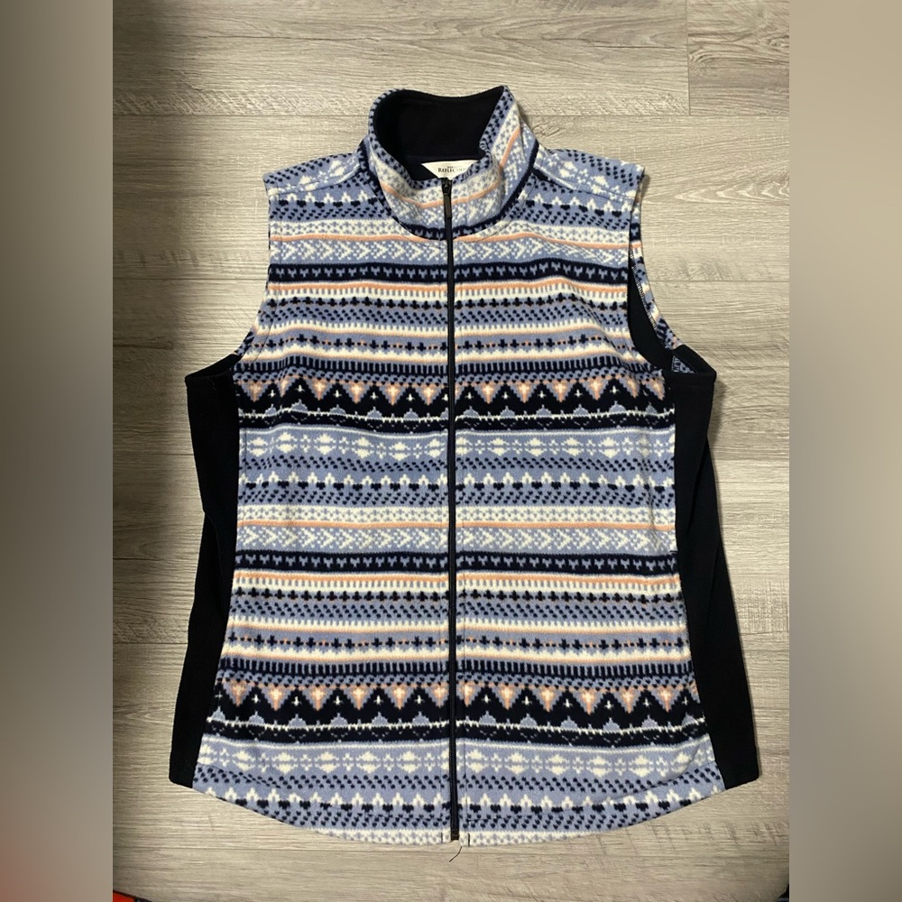 Vest - Picture 2 of 4